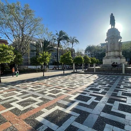 Bohemian & Suites Catedral -Parking إشبيلية المظهر الخارجي الصورة