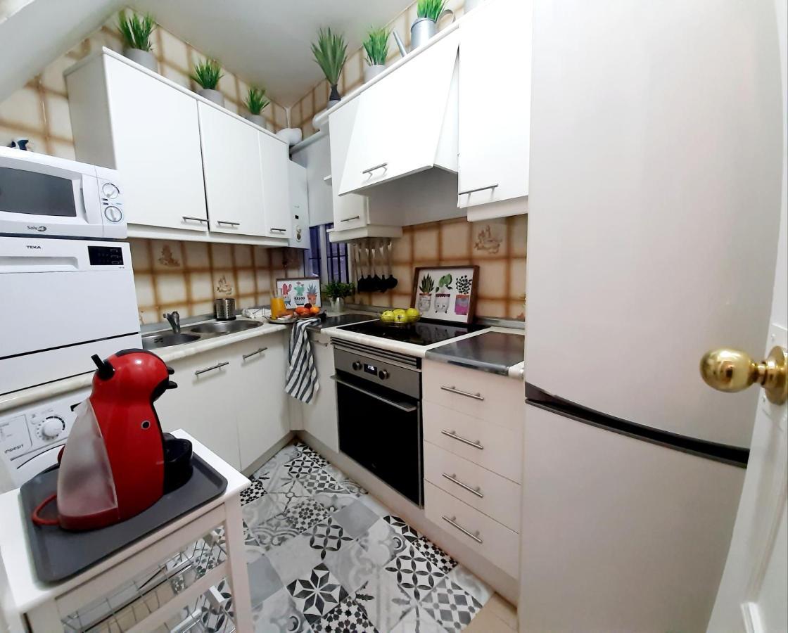 Bohemian & Suites Catedral -Parking إشبيلية المظهر الخارجي الصورة