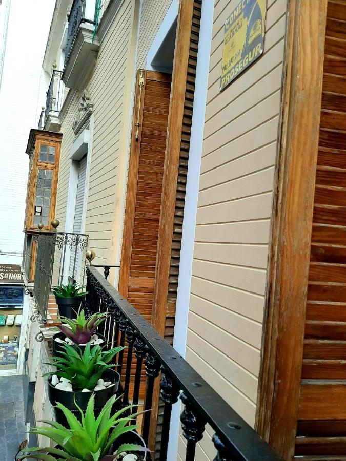 Bohemian & Suites Catedral -Parking إشبيلية المظهر الخارجي الصورة